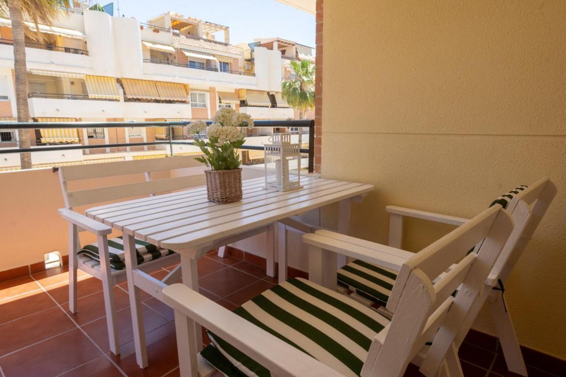 Calabahia Beach Cala Del Moral رينكون ذي لا مْبيكتوري المظهر الخارجي الصورة