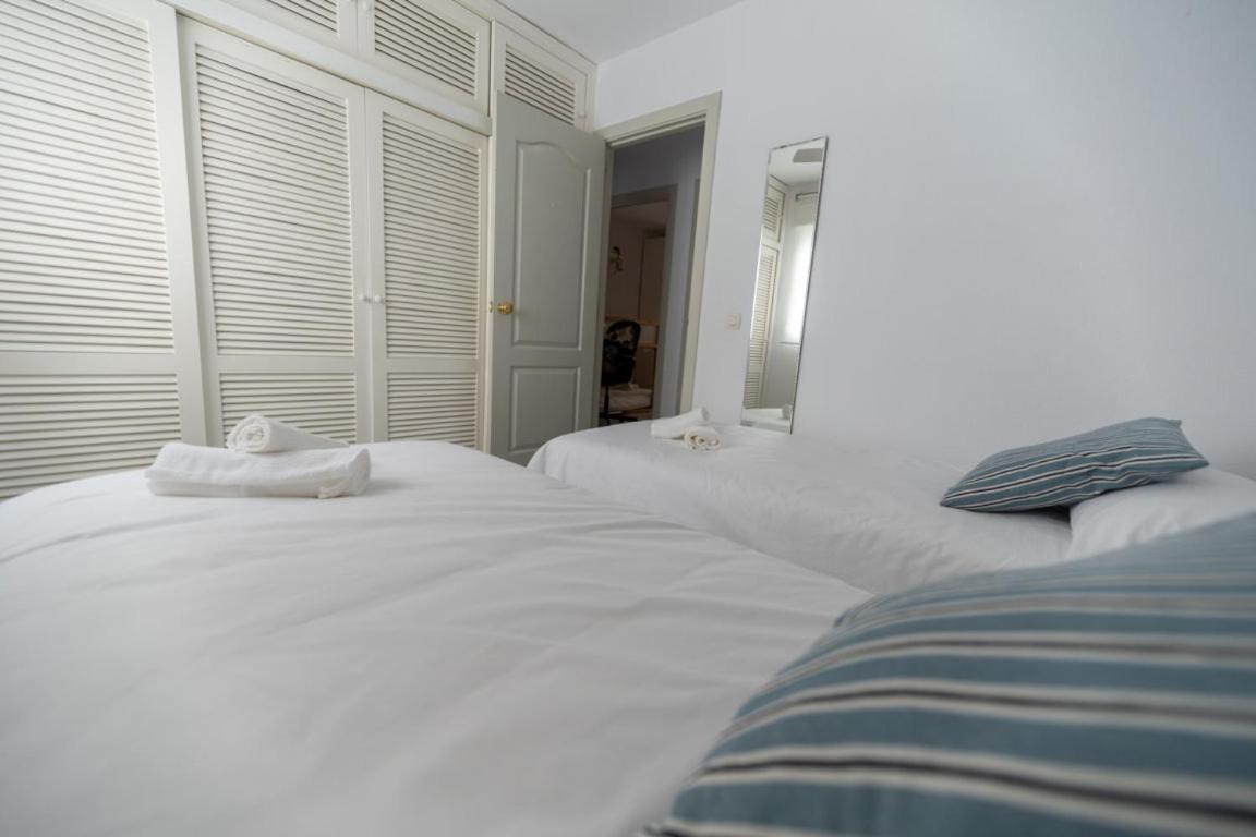 Calabahia Beach Cala Del Moral رينكون ذي لا مْبيكتوري المظهر الخارجي الصورة
